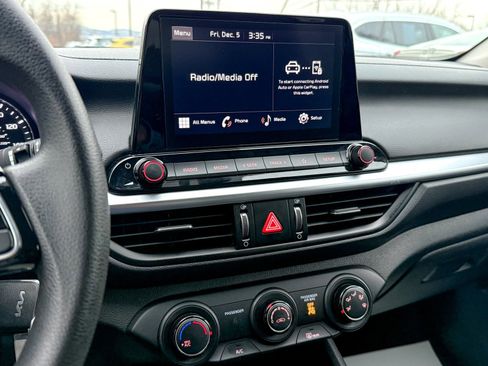 Certified 2023 Kia Forte LXS image 17