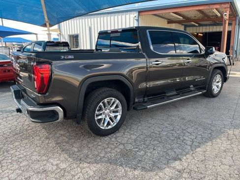 Used 2021 GMC Sierra 1500 SLT AWD/4WD image 4