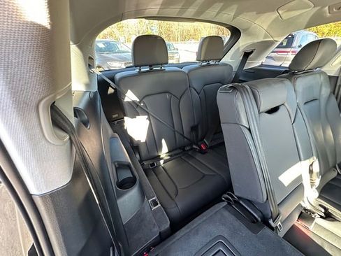 Used 2023 Audi Q7 3.0T Premium Plus image 18