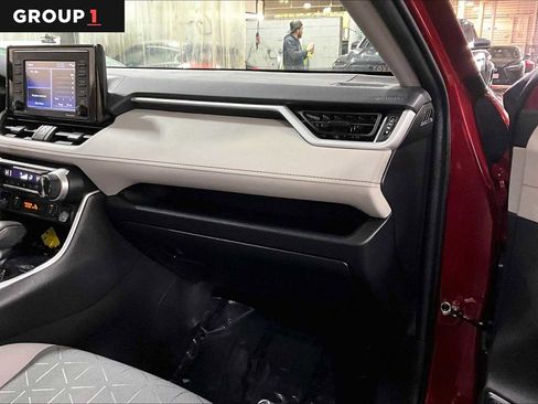 Certified 2022 Toyota RAV4 XLE image 18