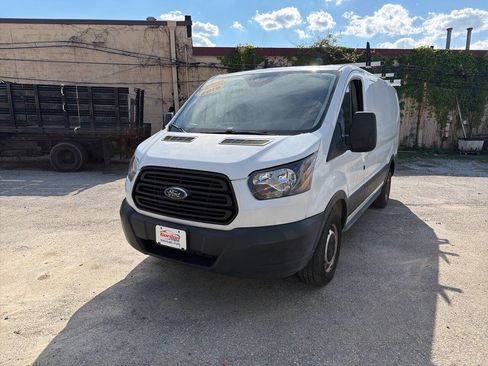 Used 2019 Ford Transit 150 130 Low Roof RWD image 2