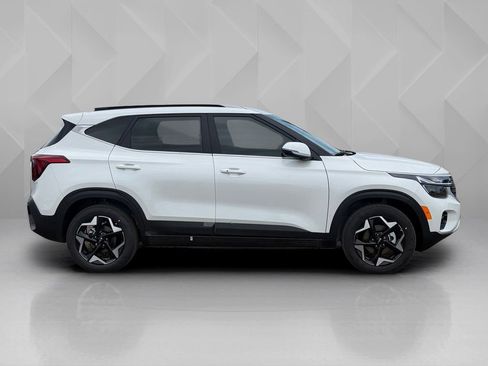 New 2026 Kia Seltos EX FWD image 4