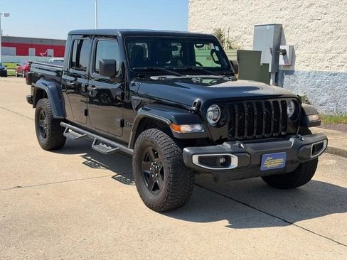 Used 2021 Jeep Gladiator Sport AWD/4WD image 1