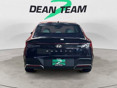 Certified 2025 Hyundai Sonata SE image 7