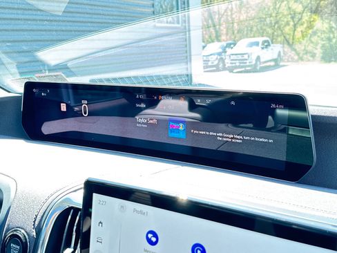 New 2026 Ford Expedition Platinum image 9