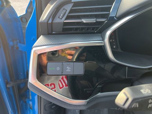 Used 2020 Audi Q3 2.0T Premium Plus w/ Premium Plus Package image 23