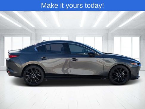 Used 2023 MAZDA MAZDA3 2.5 Turbo Sedan w/Premium Plus image 2
