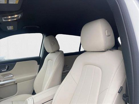 New 2025 Mercedes-Benz GLA 250 image 15