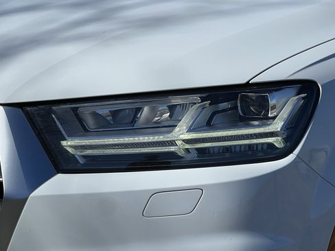 Used 2019 Audi Q7 3.0T Premium Plus image 7