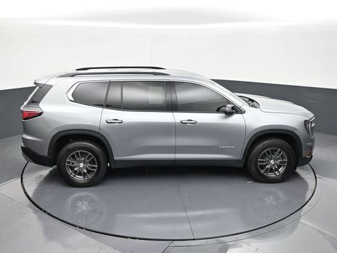 Used 2026 GMC Acadia Elevation FWD image 17