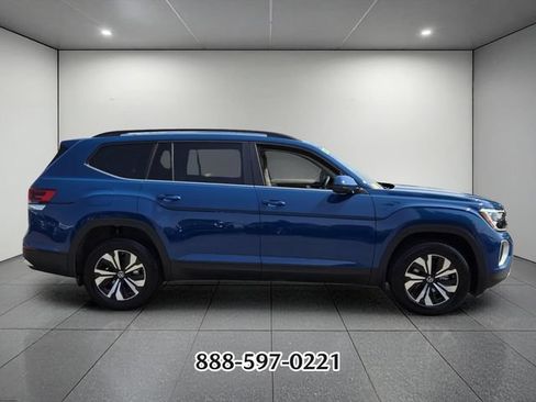 Used 2026 Volkswagen Atlas SE FWD image 6
