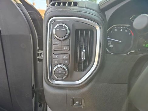 Used 2020 GMC Sierra 1500 SLT w/ SLT Convenience Package image 22
