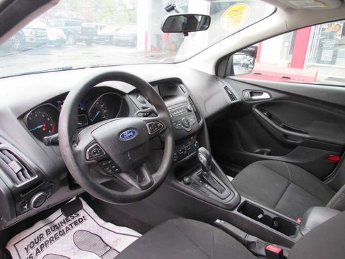 Used 2018 Ford Focus SE image 10