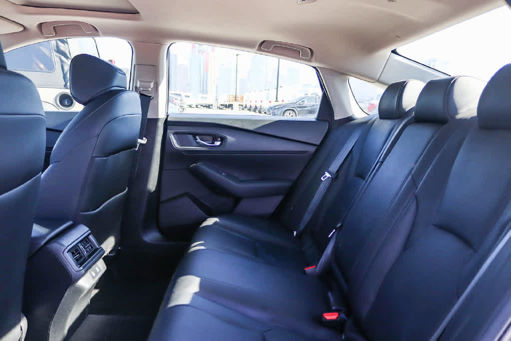 Used 2025 Honda Accord EX-L image 17