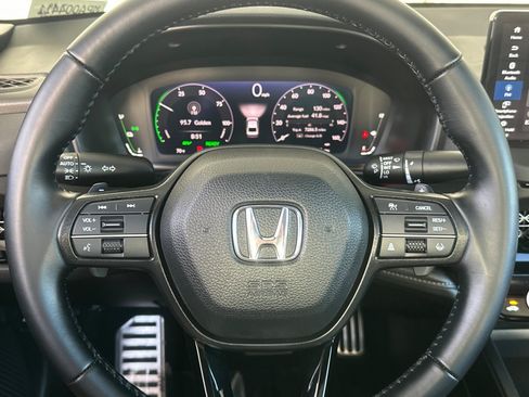 Used 2023 Honda Accord Sport image 16