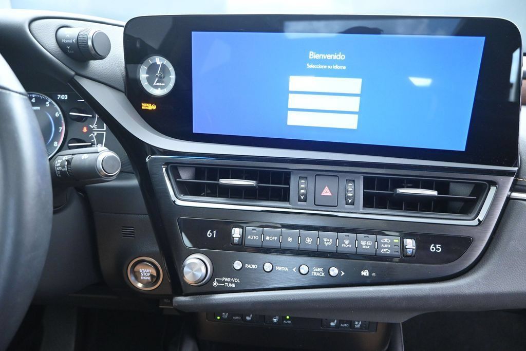 Certified 2024 Lexus ES 350 w/ Premium Package FWD image 28