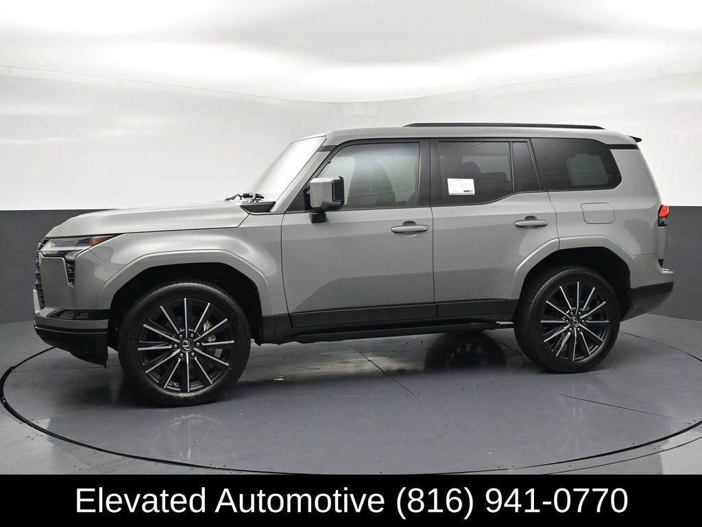 Used 2025 Lexus GX 550 w/ Accessory Package (2T) AWD/4WD image 2