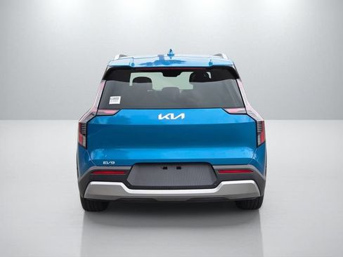 New 2026 Kia EV9 Wind AWD/4WD image 5