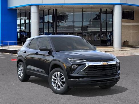 New 2026 Chevrolet TrailBlazer LS w/ LS Convenience Package FWD image 7