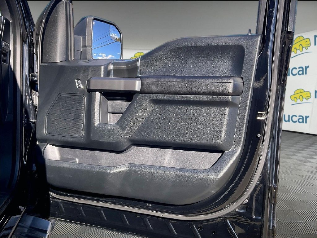 Used 2018 Ford F150 XLT w/ Equipment Group 302A Luxury AWD/4WD image 11