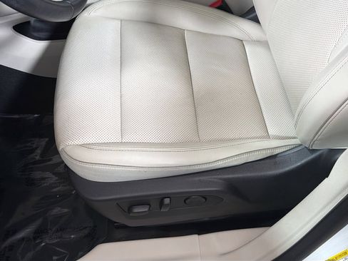 Used 2021 Buick Envision Essence FWD image 20