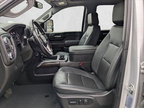 Used 2023 GMC Sierra 3500 SLT w/ SLT Premium Package image 17