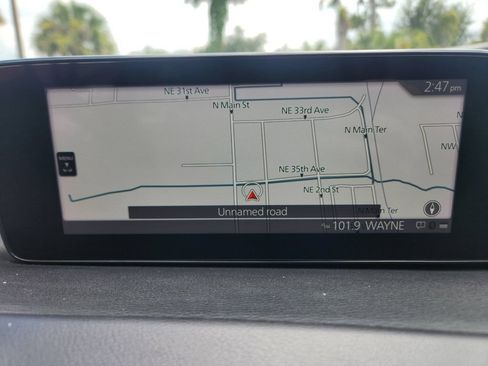 Used 2024 MAZDA MAZDA3 s FWD image 15