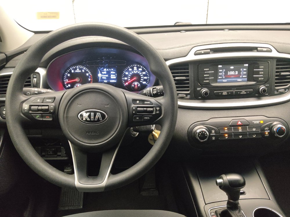 Used 2018 Kia Sorento FWD V6 image 22