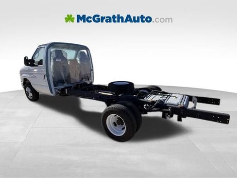 New 2026 Ford E-450 and Econoline 450 Super Duty w/ Ambulance Prep Package image 3