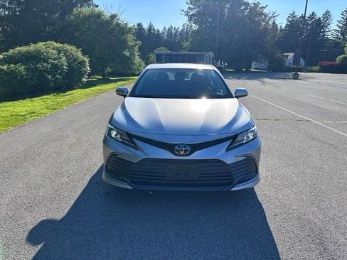 Used 2022 Toyota Camry LE FWD image 8