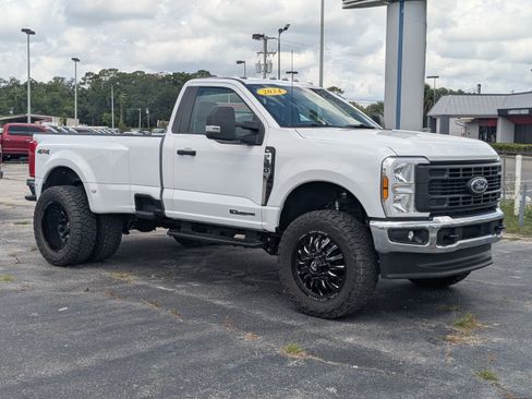Used 2024 Ford F350 XL w/ XL Chrome Package AWD/4WD image 2