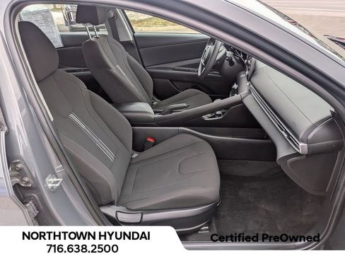 Used 2023 Hyundai Elantra SEL image 34