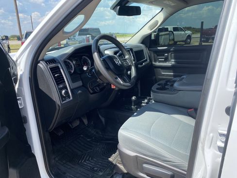 Used 2018 RAM 3500 Tradesman w/ Popular Equipment Group image 11
