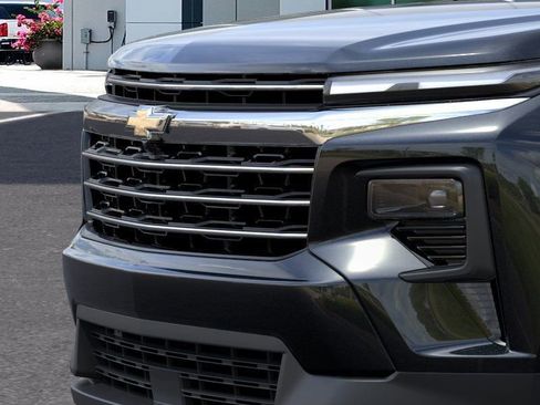 New 2026 Chevrolet Traverse LT w/ Driver Confidence Package FWD image 25