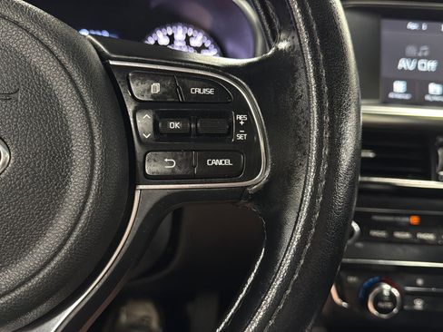 Used 2018 Kia Optima EX w/ Premium Package image 36