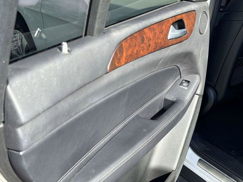 Used 2019 Mercedes-Benz GLS 450 4MATIC image 12