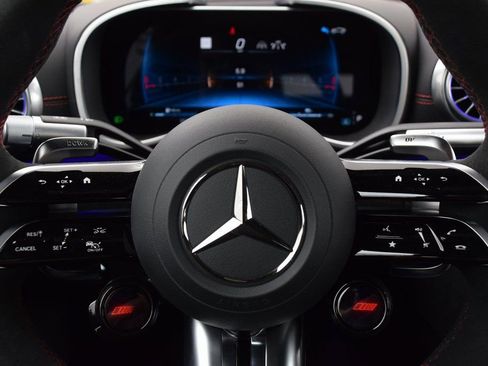 New 2025 Mercedes-Benz SL 63 AMG S e Performance 4MATIC image 19