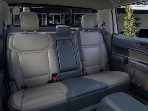 New 2025 Ford Maverick Lariat w/ 4K Tow Package image 11