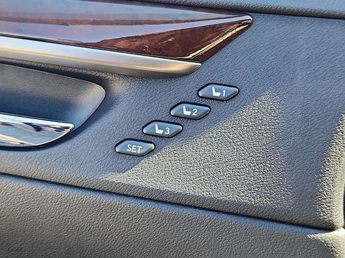 Used 2016 Lexus ES 350 w/ Navigation System Package image 26