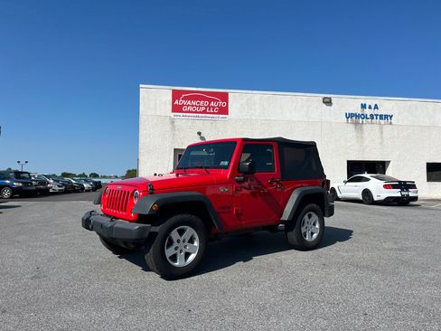 Used 2016 Jeep Wrangler Sport w/ Quick Order Package 24S AWD/4WD image 18