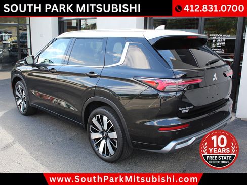 Used 2025 Mitsubishi Outlander AWD image 6