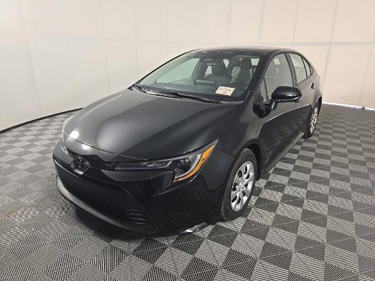 Used 2026 Toyota Corolla LE FWD image 5