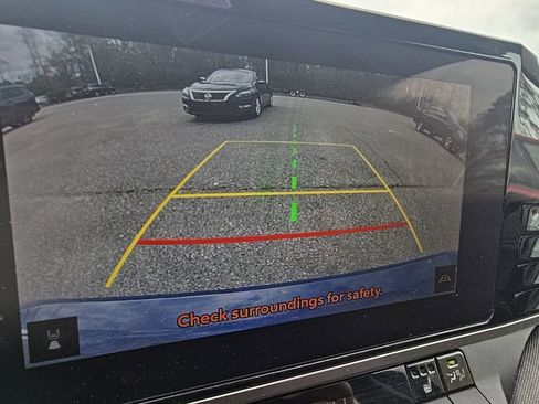 Used 2025 Toyota Camry LE w/ Convenience Package image 19