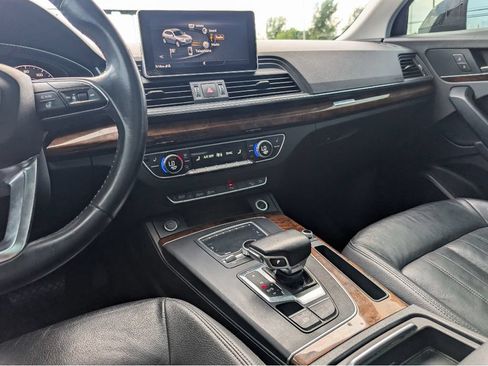 Used 2018 Audi Q5 2.0T Premium Plus w/ Premium Plus Package AWD/4WD image 25