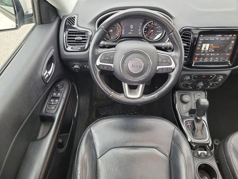 Used 2017 Jeep Compass Limited w/ Navigation Group AWD/4WD image 14