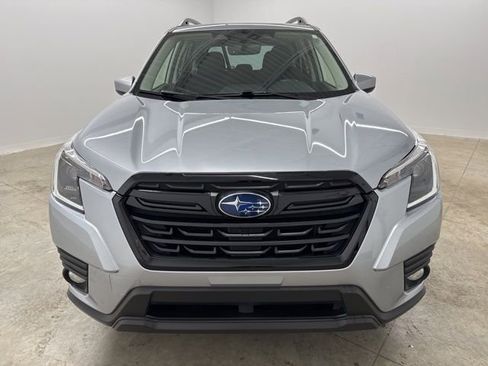 Used 2023 Subaru Forester Premium AWD/4WD image 2