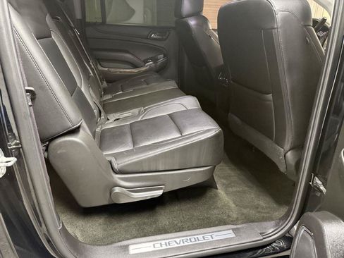 Used 2017 Chevrolet Suburban LT AWD/4WD image 35