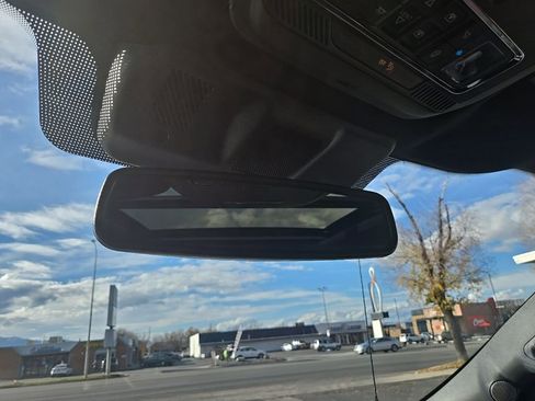 Used 2021 Ford F150 Lariat w/ Equipment Group 502A High image 24