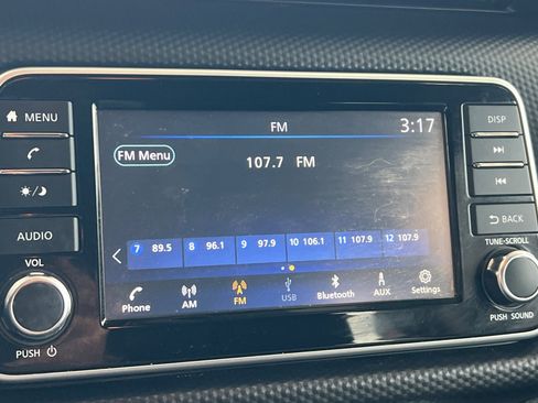 Used 2022 Nissan Kicks S image 15