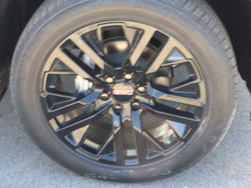 New 2026 GMC Sierra 1500 Elevation w/ Preferred Package AWD/4WD image 17